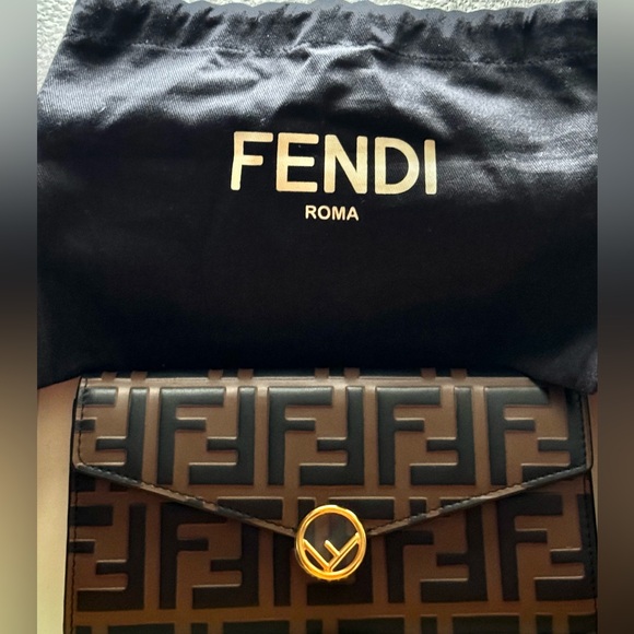 FENDI Continental Wallet - Picture 3 of 8